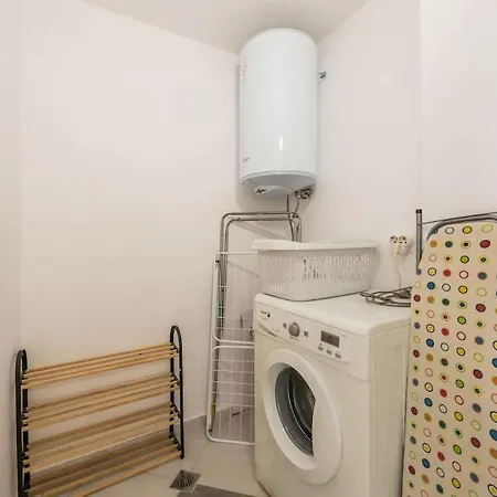 Apartman Artistic Space Near Chataldzha